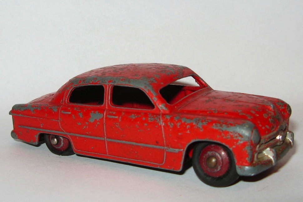 139A FORD SEDAN.jpg
